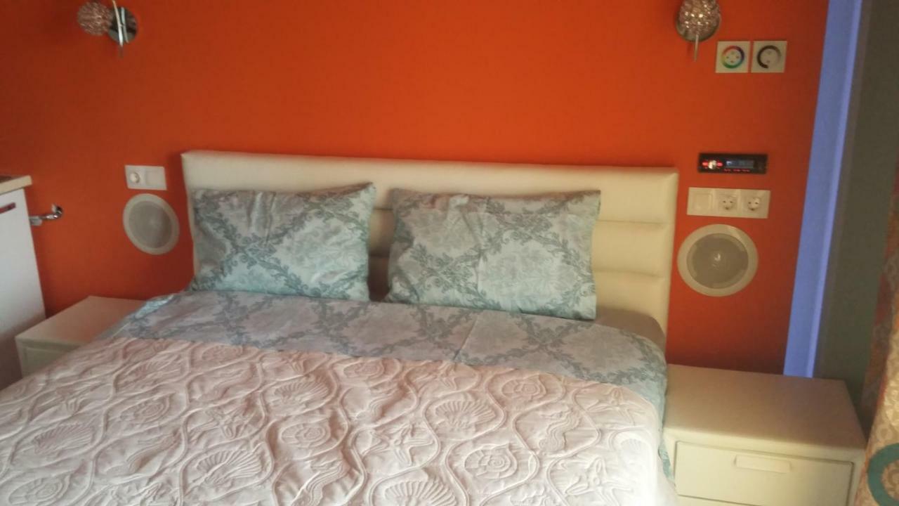 Guesthouse Zografia Vrasná Exteriér fotografie