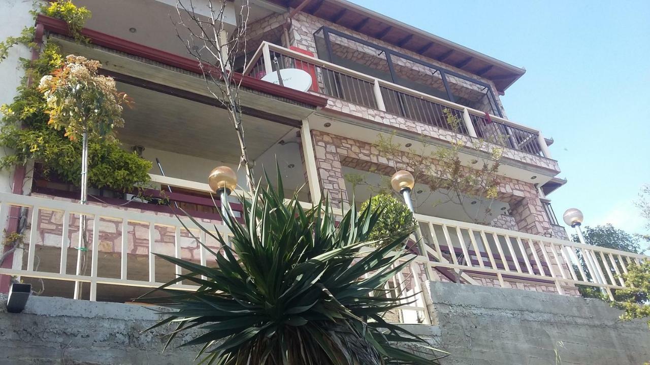 Guesthouse Zografia Vrasná Exteriér fotografie